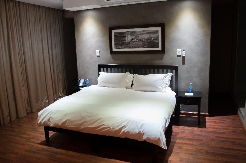 Circa Luxury 4*