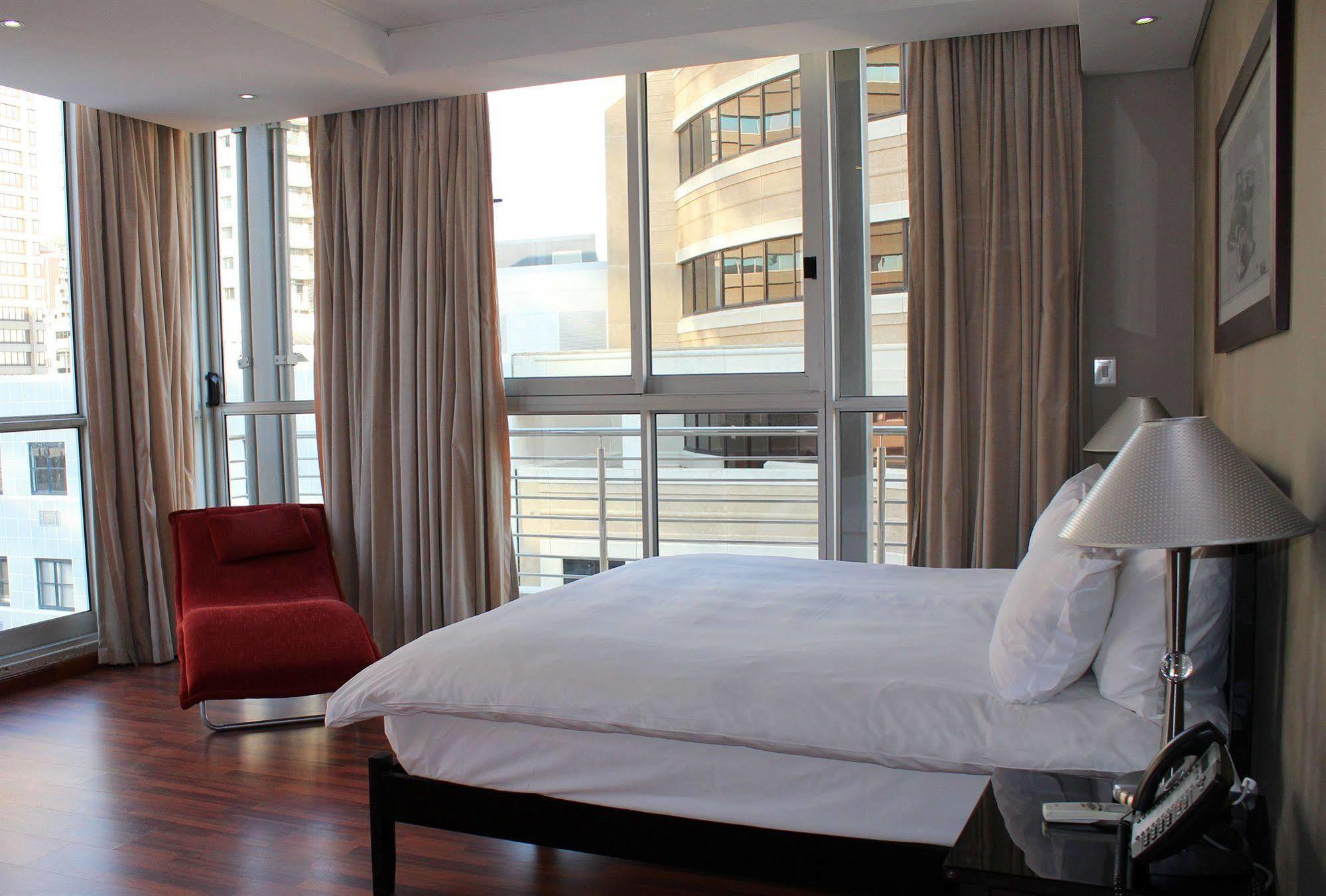 Circa Luxury 4*